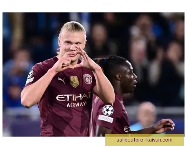 哈兰德在欧冠淘汰赛中展现出强大竞争力，进球表现备受期待