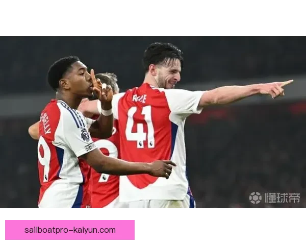 赖斯战术适应表现值得关注，助力球队在新赛季的竞争力增强。