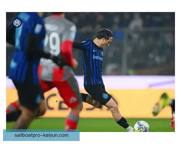 国米在意甲关键战役中表现稳健，迎来状态回暖的积极信号。