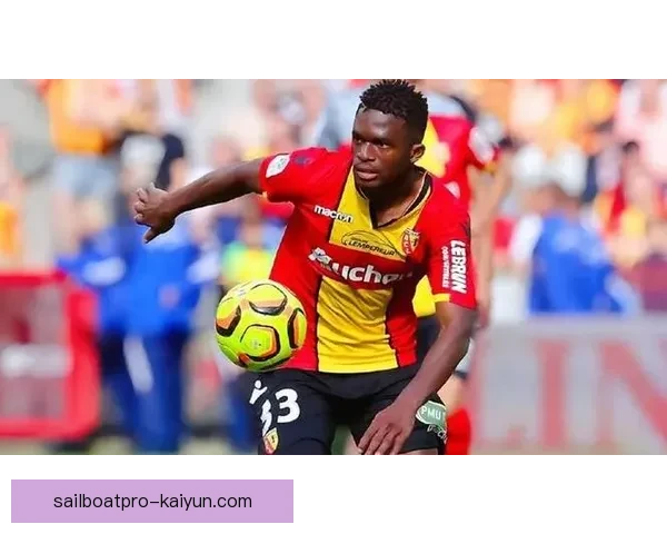 布雷斯特阵型调整后表现稳健，战术灵活性显著提升